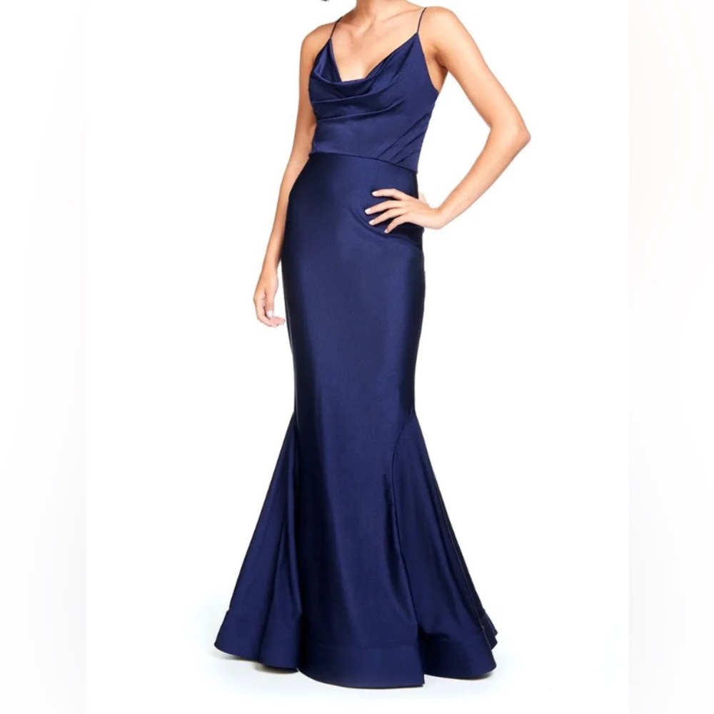 Bella Bridesmaids Dress- Style 2007 in Champagne